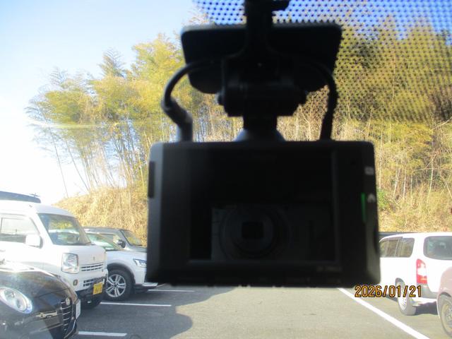 アクア Ｚ　１０．５インチ純正ディスプレイオーディオ　全方位カメラ　ＥＴＣ　前後ドライブレコーダー　ＢＳＭ　ＡＣ１００Ｖ　フルセグＴＶ　ＴＶキャンセラー　クルーズコントロール　ステアリングリモコン（26枚目）