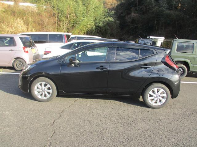 アクア Ｚ　１０．５インチ純正ディスプレイオーディオ　全方位カメラ　ＥＴＣ　前後ドライブレコーダー　ＢＳＭ　ＡＣ１００Ｖ　フルセグＴＶ　ＴＶキャンセラー　クルーズコントロール　ステアリングリモコン（31枚目）