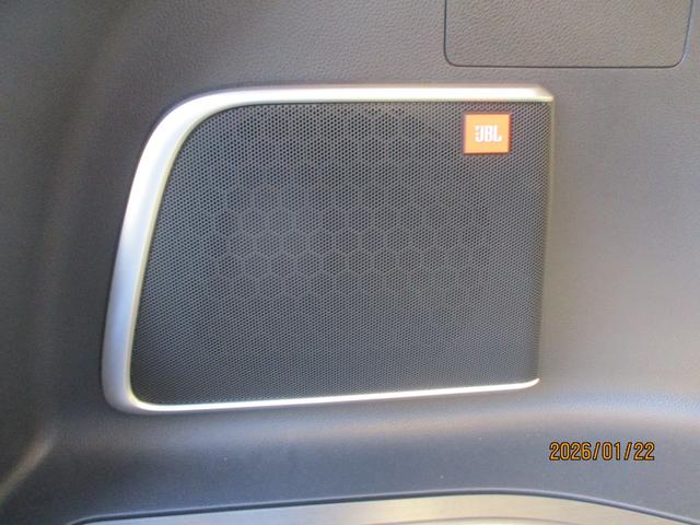 ハリアー Ｚ　ワンオーナー車　社外アルミ　ＪＢＬサウンド　デジタルインナーミラー（ドラレコ）　ＥＴＣ２．０　ＢＳＭ　ＴＶキャンセラー　パワーバックドア　オートハイビーム　パワーシート（10枚目）