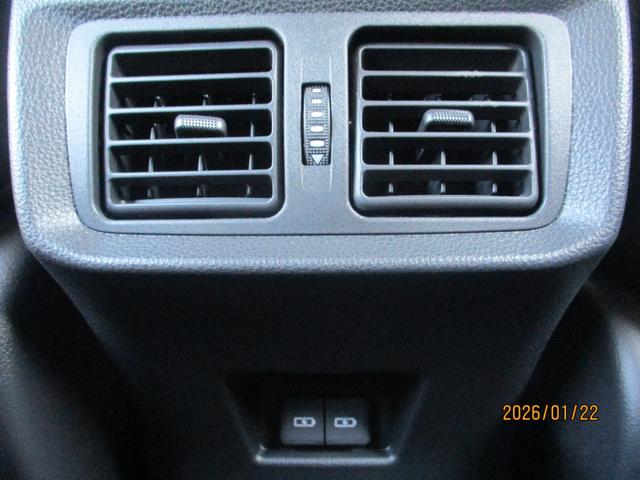 ハリアー Ｚ　ワンオーナー車　社外アルミ　ＪＢＬサウンド　デジタルインナーミラー（ドラレコ）　ＥＴＣ２．０　ＢＳＭ　ＴＶキャンセラー　パワーバックドア　オートハイビーム　パワーシート（14枚目）