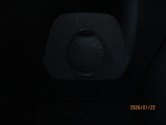 ハリアー Ｚ　ワンオーナー車　社外アルミ　ＪＢＬサウンド　デジタルインナーミラー（ドラレコ）　ＥＴＣ２．０　ＢＳＭ　ＴＶキャンセラー　パワーバックドア　オートハイビーム　パワーシート（19枚目）