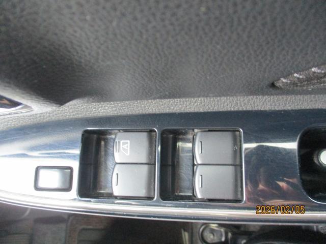 デイズルークス ハイウェイスター　Ｘ　社外７インチナビ　フルセグＴＶ　アラウンドビューモニター　片側パワースライドドア　アイドリングストップ　プッシュスタート　スマートキー（15枚目）