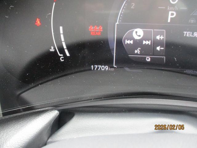 ＮＸ ＮＸ２５０　ワンオーナー車　禁煙車　モデリスタエアロ　サンルーフ　赤レザー　パワーバックドア　全方位カメラ　パドルシフト（9枚目）