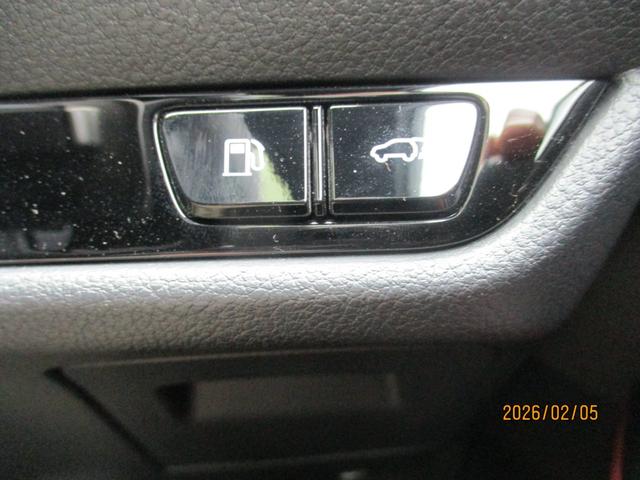 ＮＸ ＮＸ２５０　ワンオーナー車　禁煙車　モデリスタエアロ　サンルーフ　赤レザー　パワーバックドア　全方位カメラ　パドルシフト（13枚目）