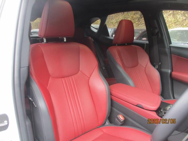 ＮＸ ＮＸ２５０　ワンオーナー車　禁煙車　モデリスタエアロ　サンルーフ　赤レザー　パワーバックドア　全方位カメラ　パドルシフト（14枚目）