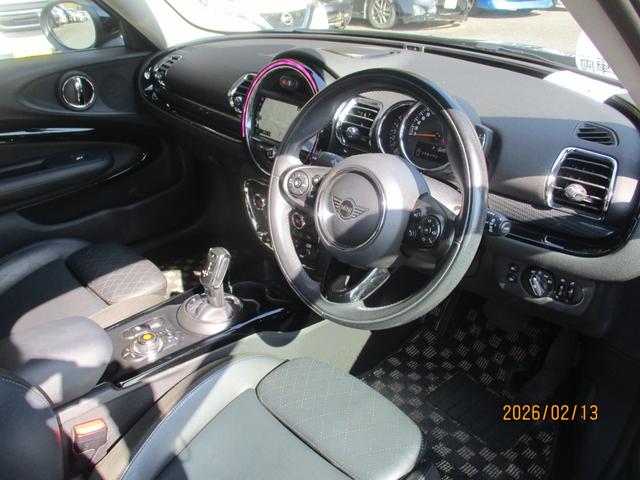 MINI クーパーD クラブマン シートヒーター クルーズコントロール オートライト Fドライブレコーダ- スペアキー(11枚目)