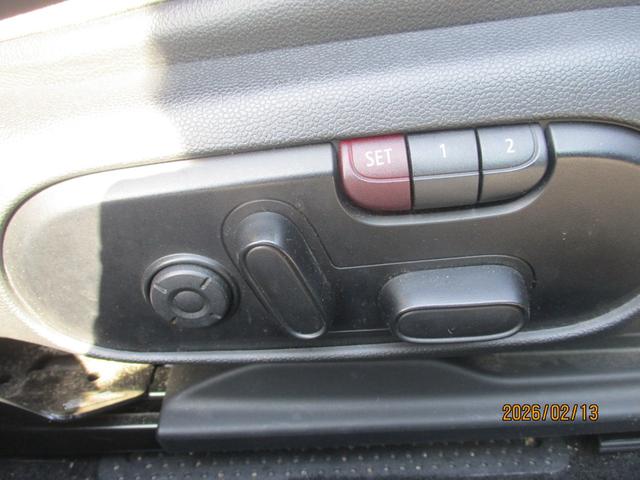 MINI クーパーD クラブマン シートヒーター クルーズコントロール オートライト Fドライブレコーダ- スペアキー(15枚目)