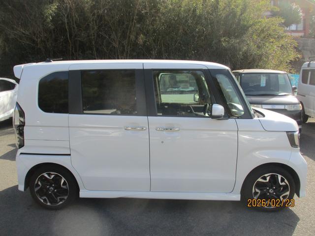 Ｎ－ＢＯＸカスタム Ｇ・Ｌターボホンダセンシング　両側パワースライドドア　純正ナビ　フルセグＴＶ　バックカメラ　シートヒーター　クルーズコントロール　ステアリングリモコン　ＥＴＣ　安全装備（30枚目）