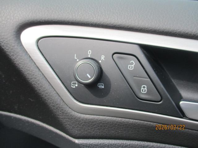 ゴルフ TSIコンフォートライン コネクト ワンオーナー車 禁煙車 クルーズコントロール フルセグTV バックカメラ CD、DVD ETC ドライブレコーダ-(12枚目)