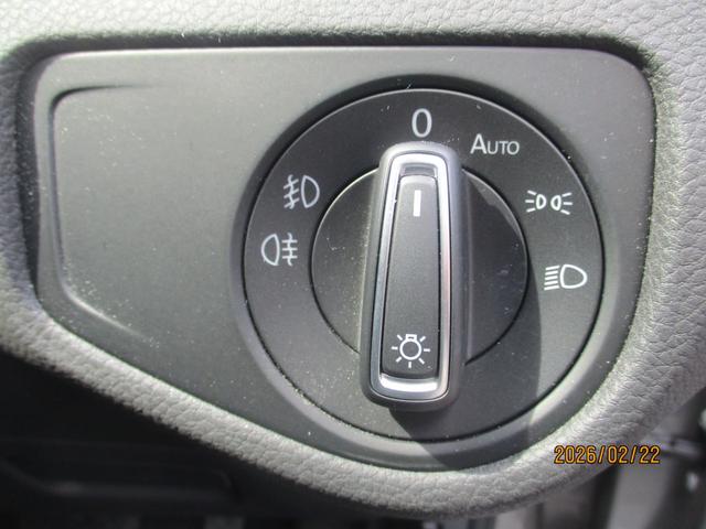 ゴルフ TSIコンフォートライン コネクト ワンオーナー車 禁煙車 クルーズコントロール フルセグTV バックカメラ CD、DVD ETC ドライブレコーダ-(13枚目)