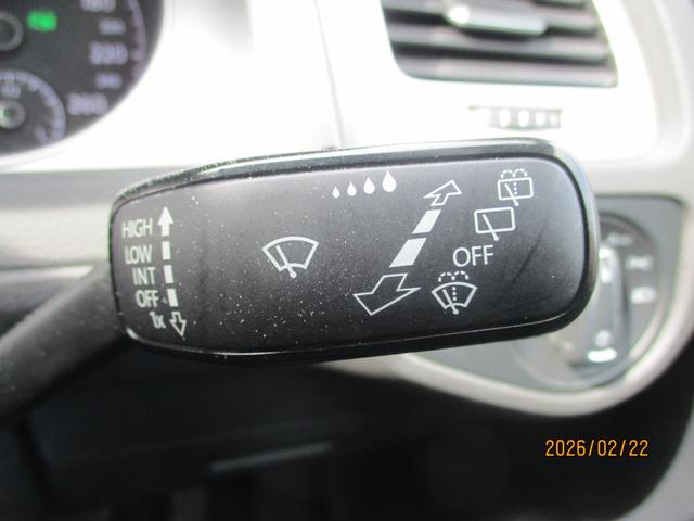 ゴルフ TSIコンフォートライン コネクト ワンオーナー車 禁煙車 クルーズコントロール フルセグTV バックカメラ CD、DVD ETC ドライブレコーダ-(18枚目)
