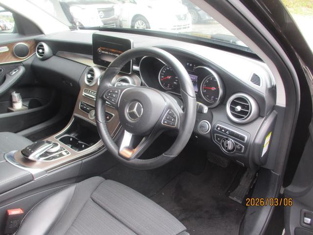 Ｃクラス Ｃ２００エクスクルーシブラインリミテッド　ワンオーナー車　フルセグＴＶ　バックカメラ　パドルシフト　ステアリングリモコン　プッシュスタート　シートヒーター　メモリーパワーシート（11枚目）