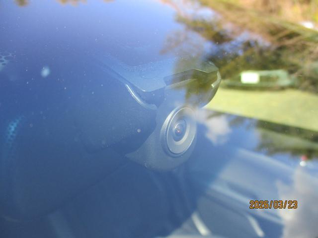 インサイト EX・ブラックスタイル 禁煙車 シートヒーター フルセグTV バックカメラ BSM クルーズコントロール ステアリングリモコン オートライト プッシュスタート(14枚目)