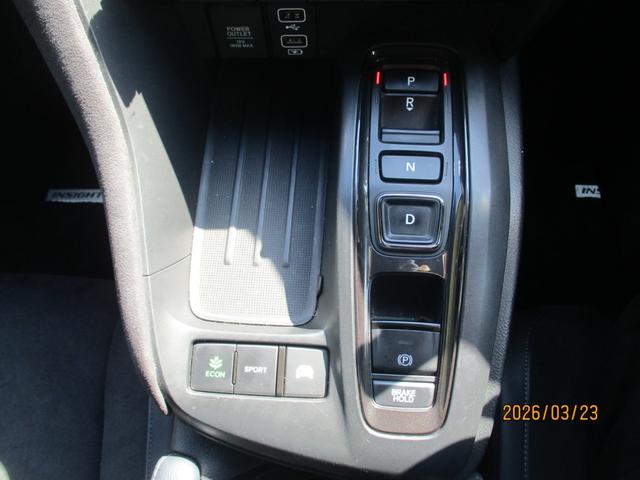 インサイト EX・ブラックスタイル 禁煙車 シートヒーター フルセグTV バックカメラ BSM クルーズコントロール ステアリングリモコン オートライト プッシュスタート(34枚目)