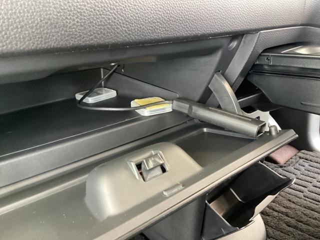 Ｎ－ＢＯＸカスタム Ｇ・Ｌホンダセンシング　純正メモリーナビ　ドラレコ　リアカメラ　エアＢ　バックアイカメラ　整備記録簿有　クルコン　スマートキー　ナビＴＶ　ＩＳＴＯＰ　ドライブレコ－ダ－　ＬＥＤ　ＥＳＣ　ＥＴＣ　オートエアコン　フルセグＴＶ（33枚目）