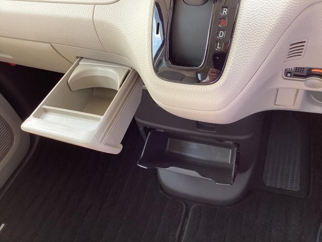 Ｎ－ＢＯＸ Ｇ・Ｌホンダセンシング　ナビ装着用スペシャルパッケージ＋ＥＴＣ車載器　追突被害軽減ブレーキ　ＩＳＴＯＰ　シートヒータ　ＬＥＤランプ　禁煙　ＵＳＢ入力　フルセグＴＶ　Ｂカメラ　両側スライド片側電動ドア　ナビＴＶ　オートエアコン（39枚目）