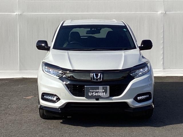 ヴェゼル ＲＳ・ホンダセンシング　ナビ　フルセグ　盗難防止　バックモニター　サイドエアバック　スマ－トキ－　シートヒータ　禁煙　ＬＥＤライト　地デジＴＶ　ドライブレコーダー装着車　フルオートエアコン　整備記録簿　ＤＶＤ　横滑り防止機能（8枚目）