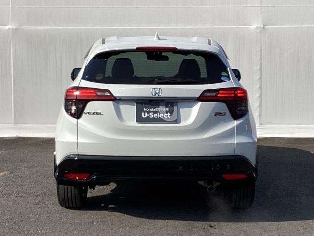 ヴェゼル ＲＳ・ホンダセンシング　ナビ　フルセグ　盗難防止　バックモニター　サイドエアバック　スマ－トキ－　シートヒータ　禁煙　ＬＥＤライト　地デジＴＶ　ドライブレコーダー装着車　フルオートエアコン　整備記録簿　ＤＶＤ　横滑り防止機能（11枚目）