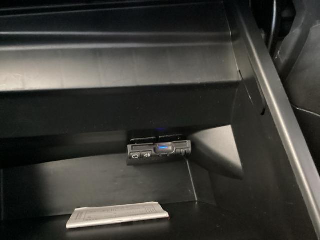 Ｎ－ＢＯＸカスタム Ｇ　ナビ　フルセグ　片側電動スライドドア　地デジ　スマートキー＆プッシュスタート　ＳＲＳ　ＷエアＢ　ＥＴＣ付き　横滑り防止　パワーステアリング　マニュアルエアコン　セキュリティ　ＰＷ　キーフリー　ＡＢＳ（22枚目）