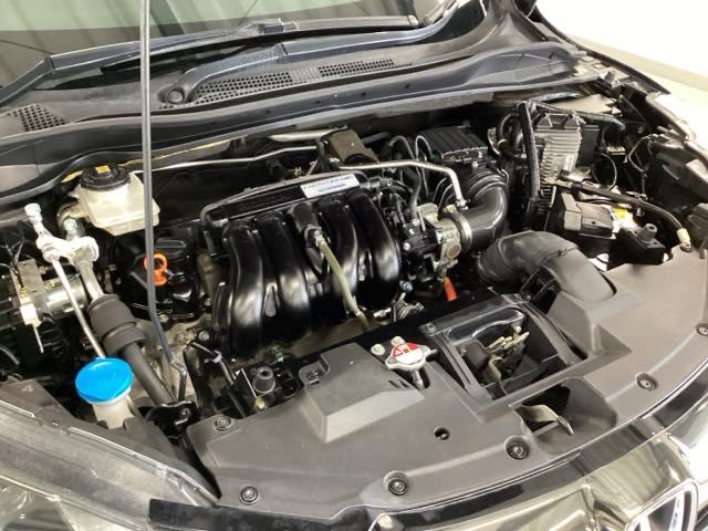 ヴェゼル ハイブリッドＲＳ・ホンダセンシング　純正メモリーナビ　ドラレコ　リアカメラ　ＥＴＣ付　定期点検記録簿　サイドＳＲＳ　Ｒカメ　フルオートエアコン　ＵＳＢ接続　両席エアバック　スマキー　オートクルーズコントロール　衝突軽減ブレーキシステム（20枚目）