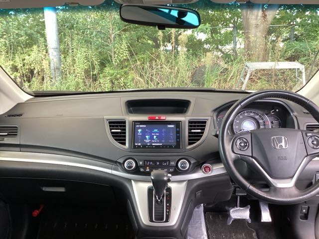 ＣＲ－Ｖ ２０Ｇ　純正ナビ　フルセグ　リアカメラ　アイドリングストップ　Ｗエアバッグ　ナビ＆ＴＶ　横滑防止装置　地デジ　キーフリー　盗難防止装置　スマ－トキ－　ＤＶＤ再生可能　オートクルーズコントロール　ＡＡＣ　ＡＢＳ（3枚目）