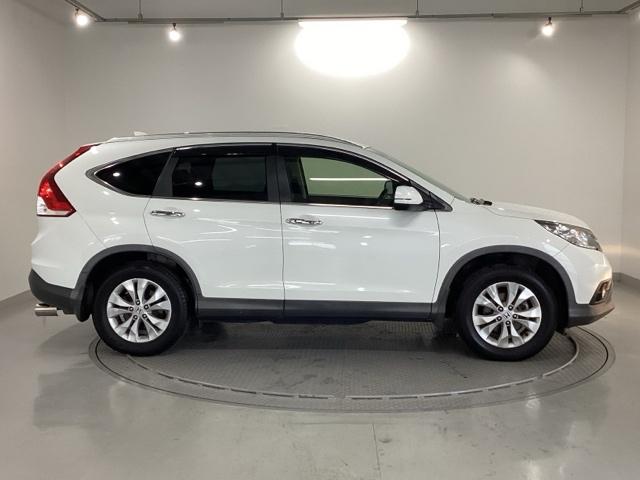 ＣＲ－Ｖ ２０Ｇ　純正ナビ　フルセグ　リアカメラ　アイドリングストップ　Ｗエアバッグ　ナビ＆ＴＶ　横滑防止装置　地デジ　キーフリー　盗難防止装置　スマ－トキ－　ＤＶＤ再生可能　オートクルーズコントロール　ＡＡＣ　ＡＢＳ（30枚目）