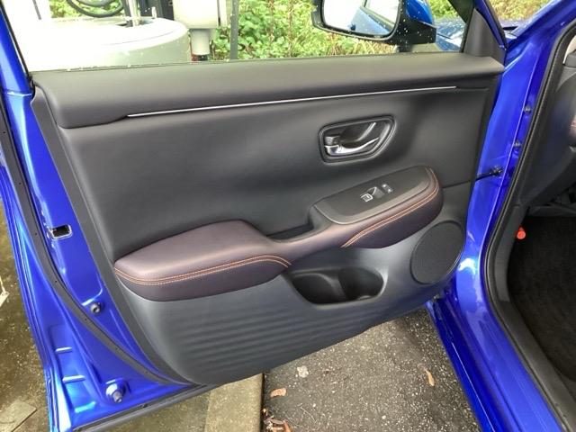 ZR-V e:HEVZ 純正メモリーナビ 本革パワーシート Pセンサー レザー Bカメラ サイドエアバック パワ-シ-ト ナビTV LEDヘッドライト USB接続 地デジ Sヒーター サポカー ETC車載器 Dレコ イモビ(32枚目)