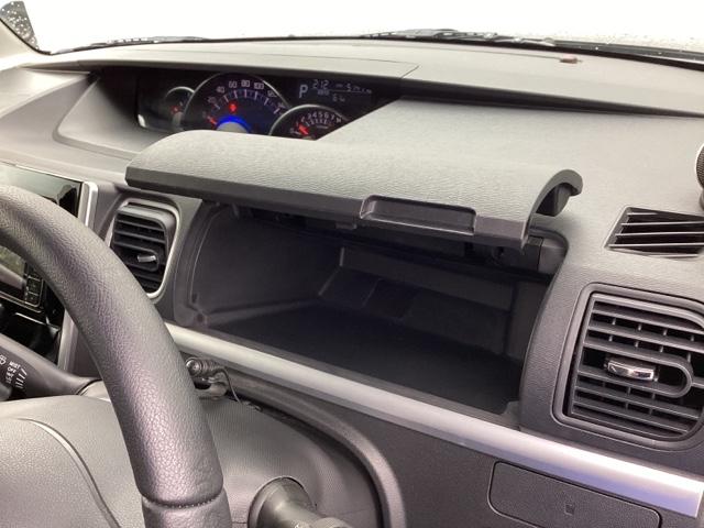タント カスタムＲＳ　メモリーナビ　フルセグ　ＣＤ　ＤＶＤ　ターボエンジン　地デジ　Ｗエアバック　ナビＴＶ　ＬＥＤライト　キーフリーシステム　パワーウィンドウ　オートエアコン　スマートキー　パワーステアリング　ＡＢＳ（16枚目）