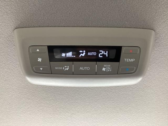 ステップワゴンスパーダ スパーダ・クールスピリットホンダセンシング　メモリーナビ　ＥＴＣ　リアカメラ　サイドエアバック　スマートキ　左右電動スライドドア　バックモニタ　Ｗエアコン　地ＴＶ　ナビ＆ＴＶ　ＵＳＢ　助手席エアバッグ　ＡＡＣ　横滑り防止機能　ターボ車　ＡＢＳ（29枚目）