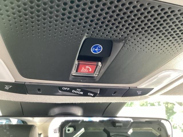 ヴェゼル ｅ：ＨＥＶＺ　純正メモリーナビ　リアカメラ　ＥＴＣ　衝突回避支援ブレーキ機能　スマキ　Ｐトランク　フルオートエアコン　エアバッグ　両席エアバック　Ｒカメ　記録簿付　パワーウィンドウ　ＬＥＤランプ　ソナー　クルーズＣ（49枚目）