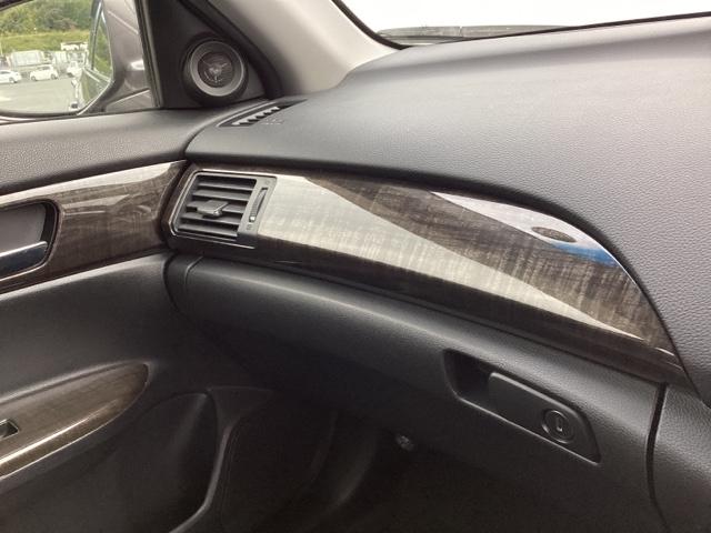 アコードハイブリッド ＥＸ　ＨＤＤナビ　リアカメラ　シートヒーター　リヤカメラ　衝突軽減システム　本革　盗難防止装置　パワーウィンドウ　地デジ　ＵＳＢ　ＬＥＤ　ＤＶＤ再生　記録簿　オートエアコン　ナビＴＶ　パワーステアリング（31枚目）