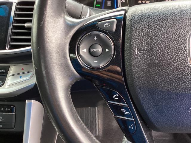 アコードハイブリッド ＥＸ　ＨＤＤナビ　リアカメラ　シートヒーター　リヤカメラ　衝突軽減システム　本革　盗難防止装置　パワーウィンドウ　地デジ　ＵＳＢ　ＬＥＤ　ＤＶＤ再生　記録簿　オートエアコン　ナビＴＶ　パワーステアリング（38枚目）