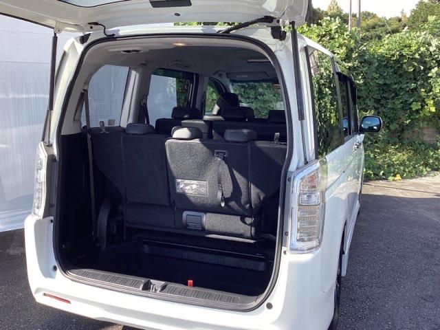 ステップワゴンスパーダ Zクールスピリット メモリーナビ リアカメラ ETC バックカメ キーフリー ナビTV 横滑防止 記録簿付き DVD視聴可能 フルオートエアコン パワーウインドウ Aクルーズ 三列シート 運転席エアバック パワステ(18枚目)