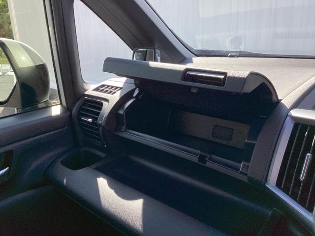 ステップワゴンスパーダ Zクールスピリット メモリーナビ リアカメラ ETC バックカメ キーフリー ナビTV 横滑防止 記録簿付き DVD視聴可能 フルオートエアコン パワーウインドウ Aクルーズ 三列シート 運転席エアバック パワステ(31枚目)