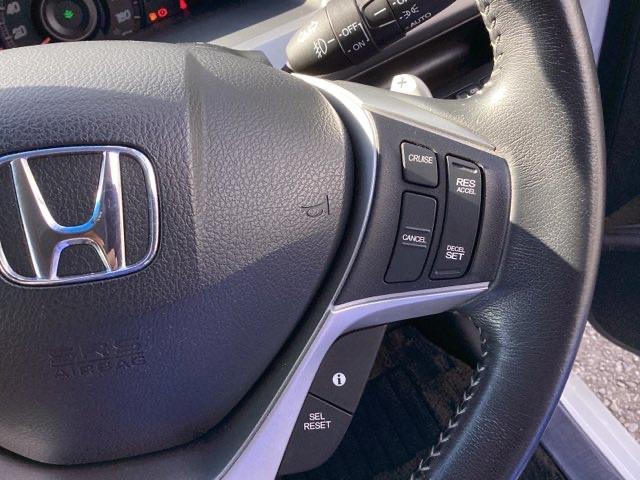 ステップワゴンスパーダ Zクールスピリット メモリーナビ リアカメラ ETC バックカメ キーフリー ナビTV 横滑防止 記録簿付き DVD視聴可能 フルオートエアコン パワーウインドウ Aクルーズ 三列シート 運転席エアバック パワステ(37枚目)