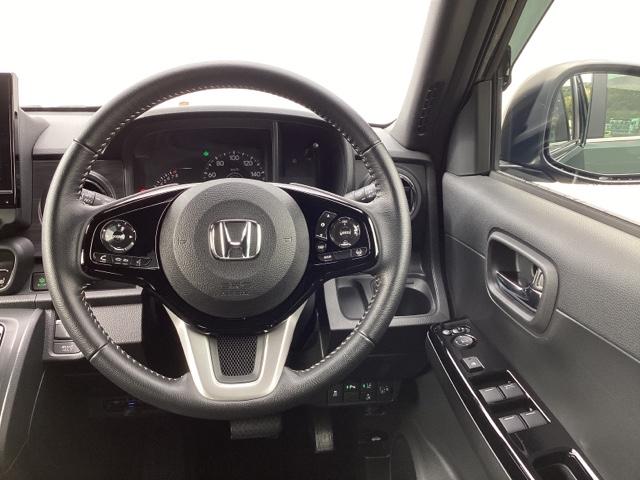 Ｎ－ＯＮＥ プレミアム　純正ナビ　フルセグ　リアカメラ　ＵＳＢポート　禁煙　衝突軽減　ＤＶＤ再生　ＥＳＣ　コーナーセンサー　ＬＥＤ　シ－トヒ－タ－　バックカメラ　カーテンエアバック　ナビＴＶ　スマートキー　ＡＡＣ　ＥＴＣ（16枚目）