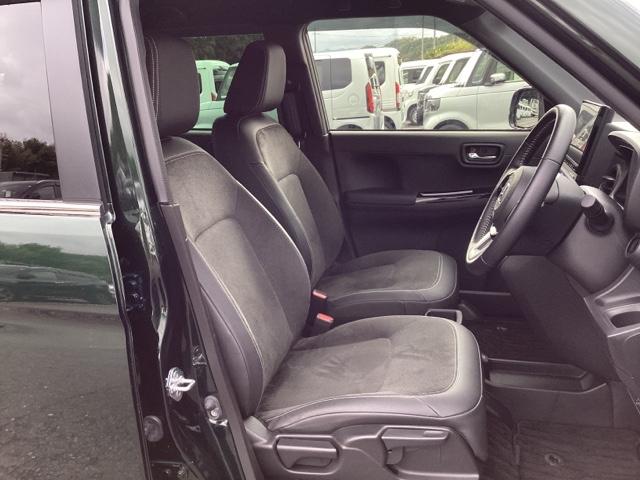 Ｎ－ＯＮＥ プレミアム　純正ナビ　フルセグ　リアカメラ　ＵＳＢポート　禁煙　衝突軽減　ＤＶＤ再生　ＥＳＣ　コーナーセンサー　ＬＥＤ　シ－トヒ－タ－　バックカメラ　カーテンエアバック　ナビＴＶ　スマートキー　ＡＡＣ　ＥＴＣ（17枚目）