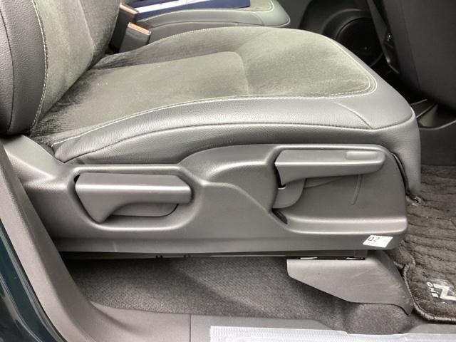 Ｎ－ＯＮＥ プレミアム　純正ナビ　フルセグ　リアカメラ　ＵＳＢポート　禁煙　衝突軽減　ＤＶＤ再生　ＥＳＣ　コーナーセンサー　ＬＥＤ　シ－トヒ－タ－　バックカメラ　カーテンエアバック　ナビＴＶ　スマートキー　ＡＡＣ　ＥＴＣ（23枚目）