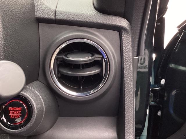 Ｎ－ＯＮＥ プレミアム　純正ナビ　フルセグ　リアカメラ　ＵＳＢポート　禁煙　衝突軽減　ＤＶＤ再生　ＥＳＣ　コーナーセンサー　ＬＥＤ　シ－トヒ－タ－　バックカメラ　カーテンエアバック　ナビＴＶ　スマートキー　ＡＡＣ　ＥＴＣ（29枚目）