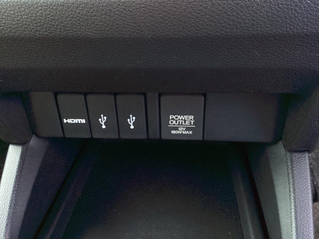 オデッセイ アブソルート・Ｘホンダセンシングアドバンスドパッケジ　メモリーナビ　ドラレコ　ＥＴＣ　記録簿　バックモニター付　ＡＢＳ　ＤＶＤ再生可　アイドリングストップ　ナビＴＶ　オートエアコン　クルコン　地デジ　スマキー　ＬＥＤヘッド　ＵＳＢ　コーナーセンサー（15枚目）