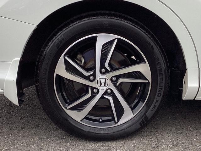 オデッセイ アブソルート・Ｘホンダセンシングアドバンスドパッケジ　メモリーナビ　ドラレコ　ＥＴＣ　記録簿　バックモニター付　ＡＢＳ　ＤＶＤ再生可　アイドリングストップ　ナビＴＶ　オートエアコン　クルコン　地デジ　スマキー　ＬＥＤヘッド　ＵＳＢ　コーナーセンサー（21枚目）