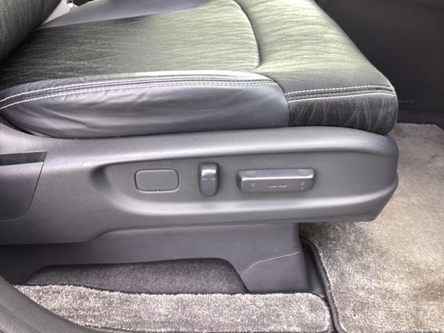 オデッセイ アブソルート・Ｘホンダセンシングアドバンスドパッケジ　メモリーナビ　ドラレコ　ＥＴＣ　記録簿　バックモニター付　ＡＢＳ　ＤＶＤ再生可　アイドリングストップ　ナビＴＶ　オートエアコン　クルコン　地デジ　スマキー　ＬＥＤヘッド　ＵＳＢ　コーナーセンサー（25枚目）