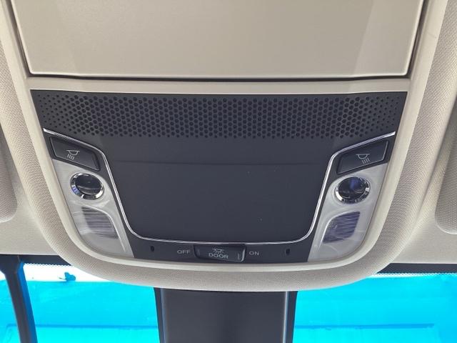 オデッセイ アブソルート・Ｘホンダセンシングアドバンスドパッケジ　メモリーナビ　ドラレコ　ＥＴＣ　記録簿　バックモニター付　ＡＢＳ　ＤＶＤ再生可　アイドリングストップ　ナビＴＶ　オートエアコン　クルコン　地デジ　スマキー　ＬＥＤヘッド　ＵＳＢ　コーナーセンサー（30枚目）