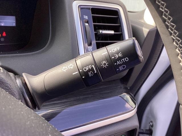 オデッセイ アブソルート・Ｘホンダセンシングアドバンスドパッケジ　メモリーナビ　ドラレコ　ＥＴＣ　記録簿　バックモニター付　ＡＢＳ　ＤＶＤ再生可　アイドリングストップ　ナビＴＶ　オートエアコン　クルコン　地デジ　スマキー　ＬＥＤヘッド　ＵＳＢ　コーナーセンサー（35枚目）