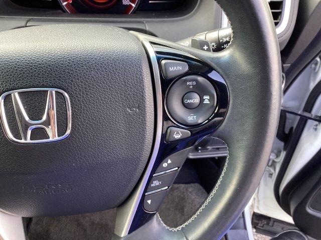 オデッセイ アブソルート・Ｘホンダセンシングアドバンスドパッケジ　メモリーナビ　ドラレコ　ＥＴＣ　記録簿　バックモニター付　ＡＢＳ　ＤＶＤ再生可　アイドリングストップ　ナビＴＶ　オートエアコン　クルコン　地デジ　スマキー　ＬＥＤヘッド　ＵＳＢ　コーナーセンサー（37枚目）