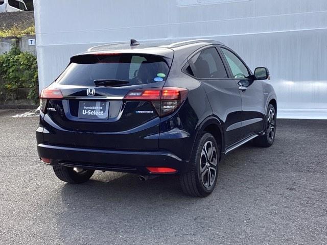 ヴェゼル ハイブリッドＺ・ホンダセンシング　メモリーナビ　リアカメラ　ＥＴＣ　レーダーサポート　Ｐセンサー　整備記録簿　横滑り防止システム　バックアイカメラ　盗難防止装置　シートヒーター付　スマ－トキ－　ＥＣＯモード　パワーウィンド　ＵＳＢ接続（9枚目）