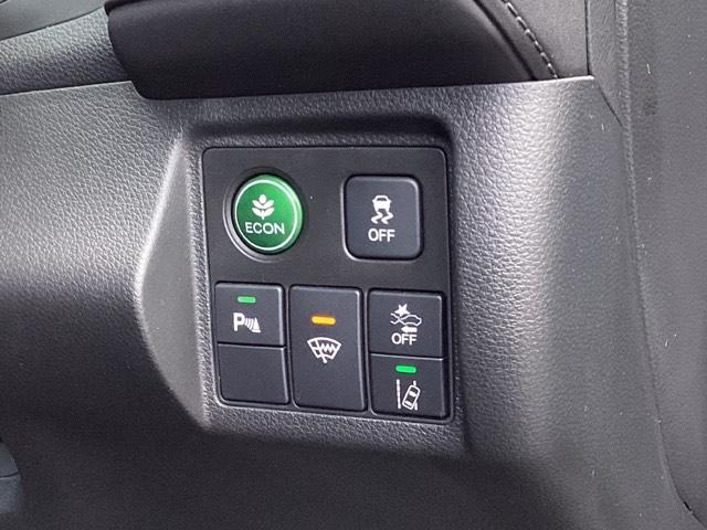 ヴェゼル ハイブリッドＺ・ホンダセンシング　メモリーナビ　リアカメラ　ＥＴＣ　レーダーサポート　Ｐセンサー　整備記録簿　横滑り防止システム　バックアイカメラ　盗難防止装置　シートヒーター付　スマ－トキ－　ＥＣＯモード　パワーウィンド　ＵＳＢ接続（16枚目）