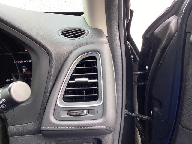 ヴェゼル ハイブリッドＺ・ホンダセンシング　メモリーナビ　リアカメラ　ＥＴＣ　レーダーサポート　Ｐセンサー　整備記録簿　横滑り防止システム　バックアイカメラ　盗難防止装置　シートヒーター付　スマ－トキ－　ＥＣＯモード　パワーウィンド　ＵＳＢ接続（29枚目）