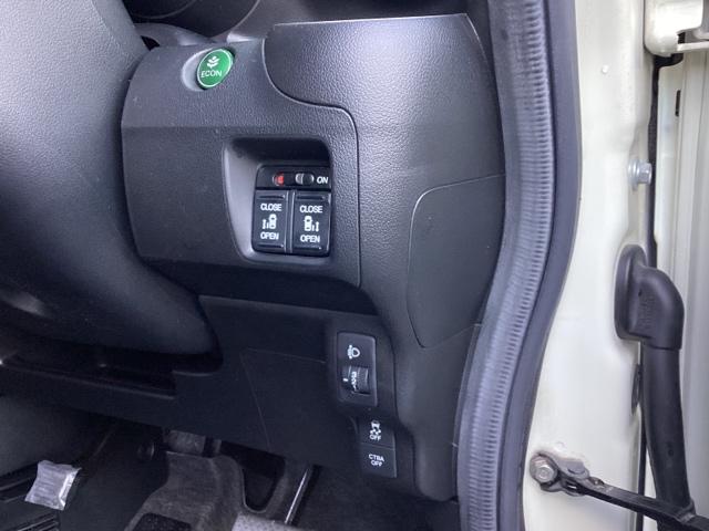 Ｎ－ＢＯＸ ＧＳＳパッケージ　メモリーナビ　リアカメラ　ＣＤ　Ｗ電動ドア　Ｉストップ　ブレーキサポート　ダブルエアバック　サイドカーテンエアバック　点検記録簿　イモビ　スマートキー＆プッシュスタート　ベンチシ－ト　キーレスエントリ（14枚目）