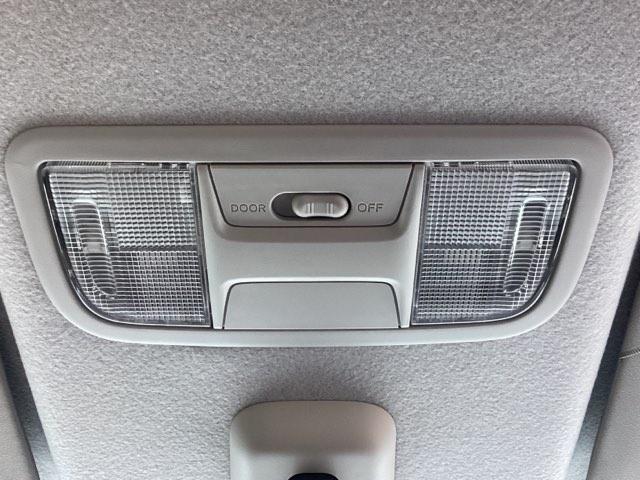 Ｎ－ＢＯＸ ＧＳＳパッケージ　メモリーナビ　リアカメラ　ＣＤ　Ｗ電動ドア　Ｉストップ　ブレーキサポート　ダブルエアバック　サイドカーテンエアバック　点検記録簿　イモビ　スマートキー＆プッシュスタート　ベンチシ－ト　キーレスエントリ（27枚目）